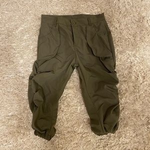 Ruched Olive Green Capris